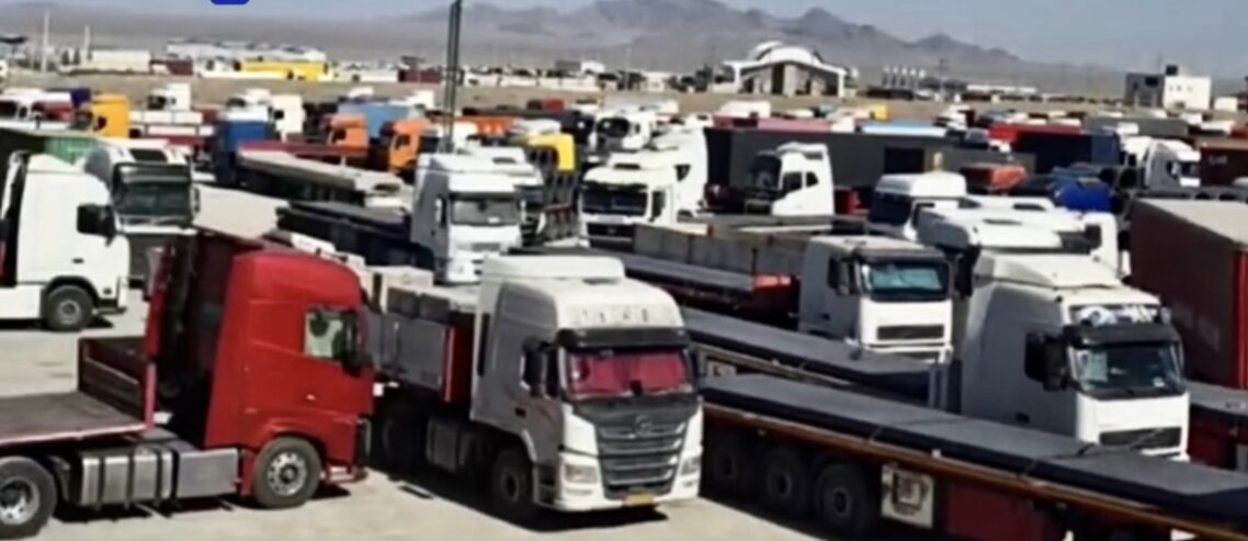 مجله باکامیون-فاجعه وضعیت مرز ماهیرود، رانندگان از صف‌های کیلومتری و نبود امکانات میگویند!